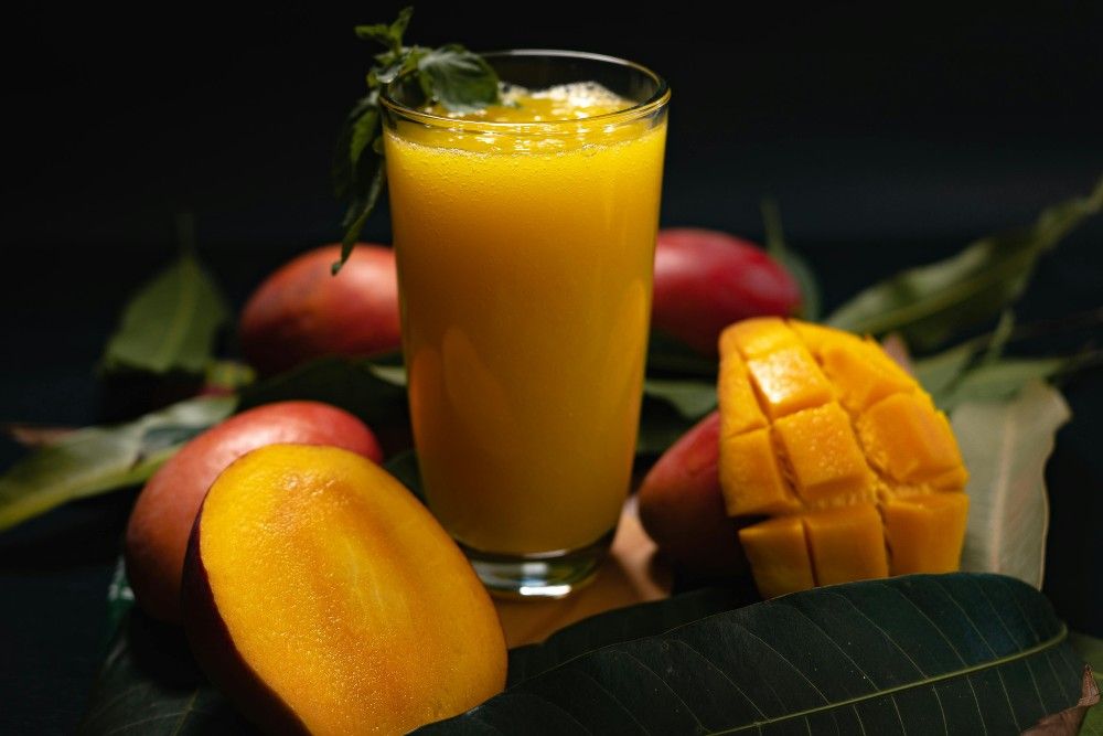 Mango Juice Benefits: 10 Reasons Why You Should Drink It Every Day